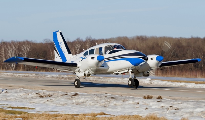 Piper Aztec